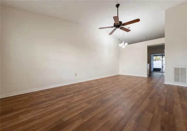 3rd image of 1703 Oak Branch Ct, Brandon, FL 33511 | MLS# O6378932