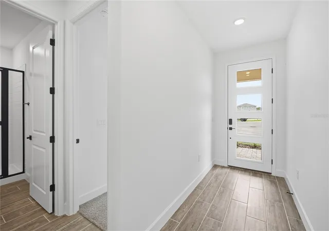 Photo 4 of Single family home for sale at 14510 Banks Ct, Parrish, FL 34219 | MLS# S5142957 | Listing updated on 2026-10-29