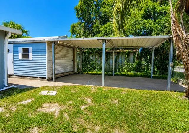 4th image of 1158 Cr 439, Lake Panasoffkee, FL 33538 | MLS# G5107623