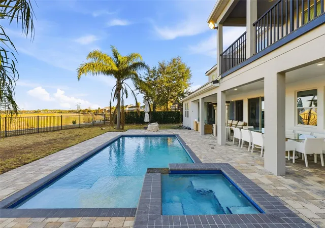 Photo 3 of Single family home for sale at 11545 Brickyard Pond Ln, Windermere, FL 34786 | MLS# O6378961 | Listing updated on 2026-09-07