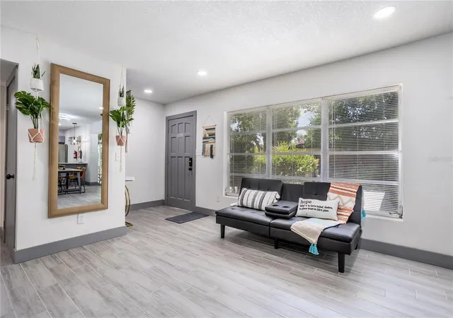 5th image of 1213 Corbett Ln, Orlando, FL 32806 | MLS# O6378970