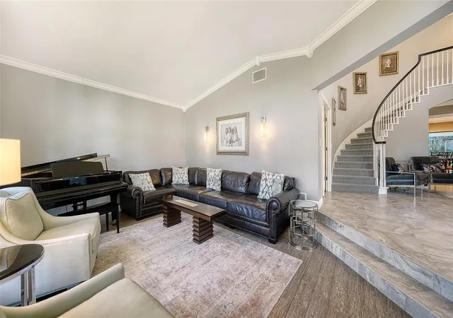 5th image of 3783 Beneva Oaks Blvd, Sarasota, FL 34238 | MLS# A4680907