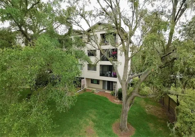 4th image of 1036 Bonaire Dr, Altamonte Springs, FL 32714