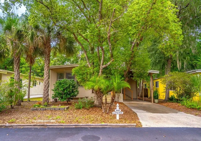 Homes for sale in Lake Mary, FL | 508 W Plantation Blvd, Lake Mary, FL 32746 | MLS# O6378994