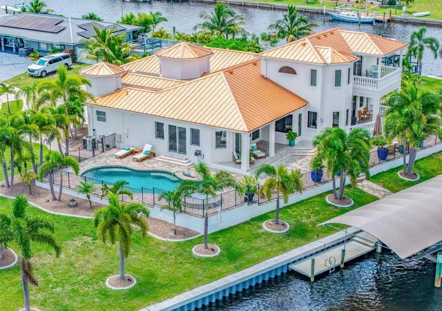 Photo 1 of Single family home for sale at 290 Tait Ter Se, Port Charlotte, FL 33952 | MLS# C7521381 | Listing updated on 2026-10-07
