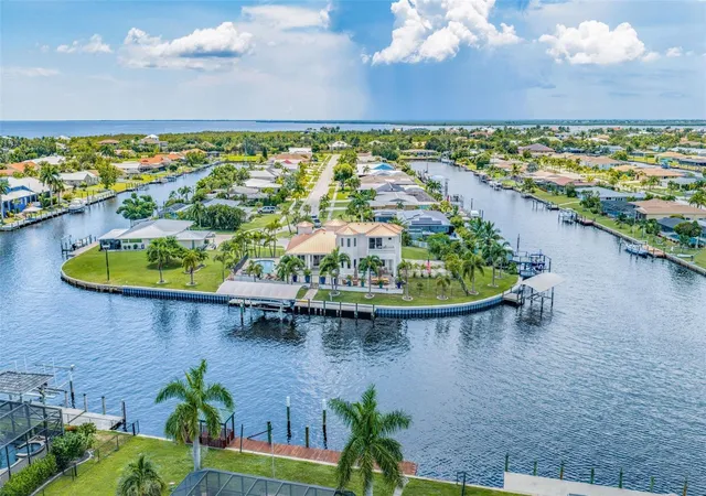 Photo 4 of Single family home for sale at 290 Tait Ter SE, Port Charlotte, FL 33952 | MLS# C7521381 | Listing updated on 2026-10-07
