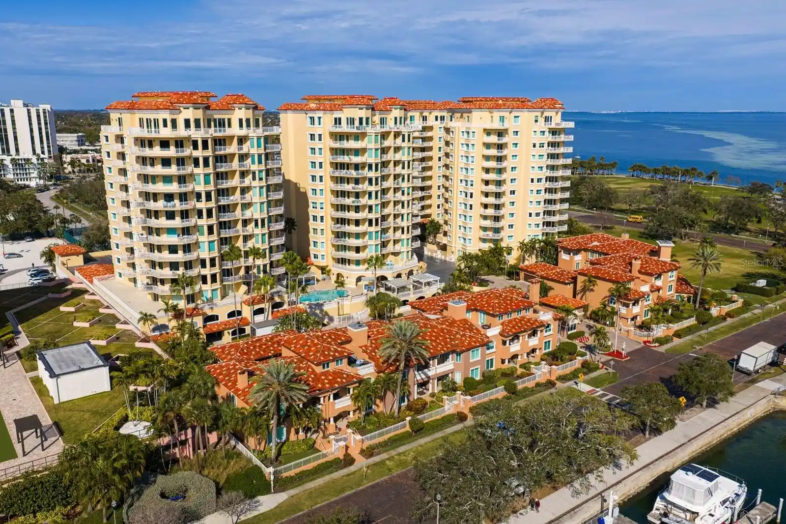 Listing Photo 1 - Condo for sale in Vinoy Place located at 555 5Th Ave Ne, St. Petersburg, FL 33701 - Unit #PH1