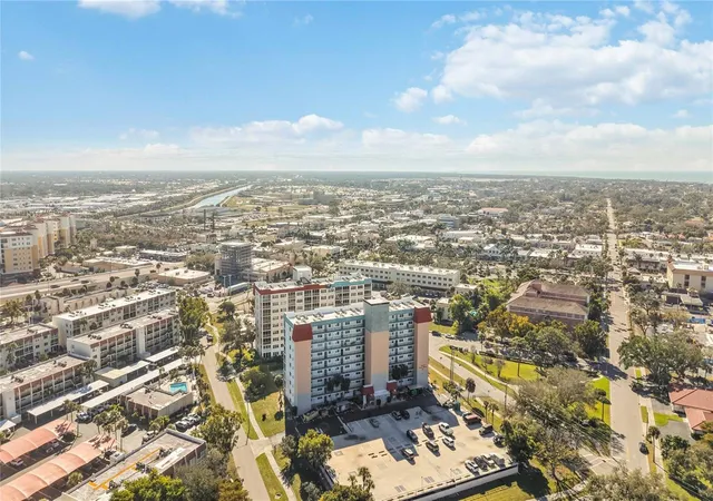 28th image of 244 Saint Augustine Ave #104, Venice, FL 34285 | MLS# A4680953