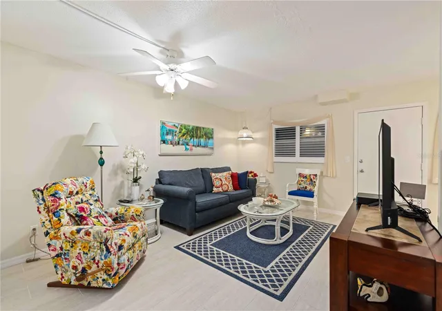 4th image of 244 Saint Augustine Ave #104, Venice, FL 34285 | MLS# A4680953
