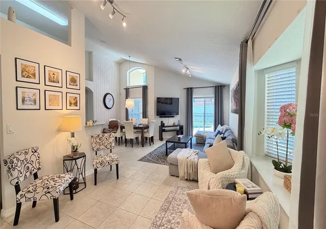 4th image of 2513 Dharma Cir, Kissimmee, FL 34746 | MLS# O6379069