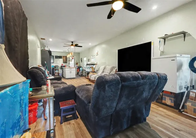 Photo 3 of Sale Pending at 1054 State Rd 60 E, Lake Wales, FL 33853 | MLS# TB8471784 | Listing updated on 2026-09-02