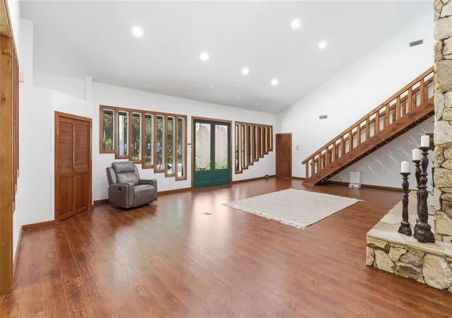 4th image of 120 E Bahama Rd, Winter Springs, FL 32708 | MLS# O6379165
