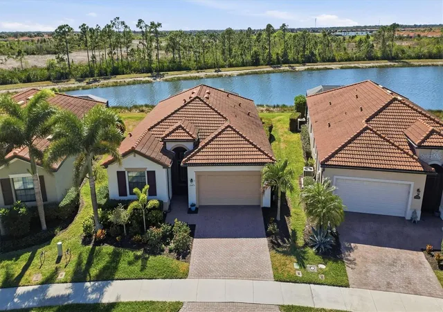 1st image of 10475 Medjool Dr, Venice, FL 34293 | MLS# N6142758