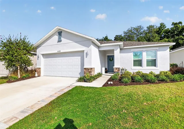 Photo 1 of Single family home for sale at 33692 Sky Blossom Cir, Leesburg, FL 34788 | MLS# A4681025 | Listing updated on 2026-10-08