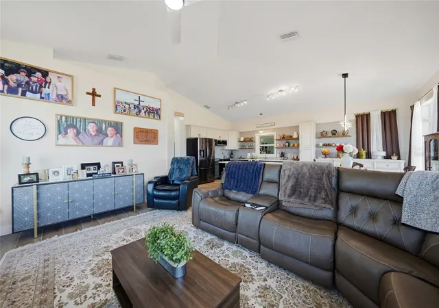 5th image of 2481 Ne Faye Ter, Arcadia, FL 34266 | MLS# C7521411