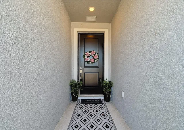 2nd image of 9526 Clarkwild Pl, Seffner, FL 33584 | MLS# TB8472037