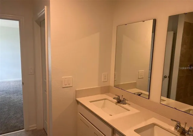 Photo 3 of Single family home for sale at 1756 White Water Ct, Davenport, FL 33837 | MLS# O6379292 | Listing updated on 2026-05-20