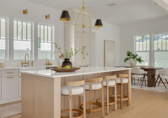 Photo 1 of Single family home for sale at 125 24th Avenue SE, Saint Petersburg, FL 33705 | MLS# TB8472084 | Listing updated on 2026-09-12