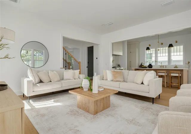 Photo 2 of Single family home for sale at 125 24th Avenue SE, Saint Petersburg, FL 33705 | MLS# TB8472084 | Listing updated on 2026-09-12