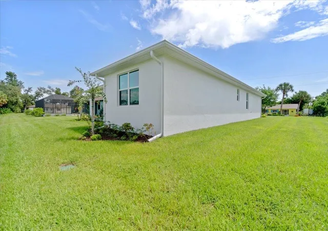 Photo 4 of Single family home for sale at 6999 Burnsville St, Englewood, FL 34224 | MLS# TB8472087 | Listing updated on 2026-08-25
