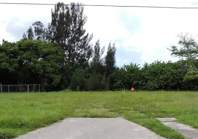Photo 1 of Land for sale at 189 Poinsettia Cir Ne, Port Charlotte, FL 33952 | MLS# N6142765 | Listing updated on 2026-08-08
