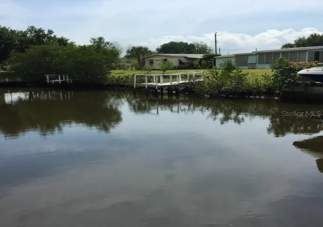 Photo 4 of Land for sale at 189 Poinsettia Cir Ne, Port Charlotte, FL 33952 | MLS# N6142765 | Listing updated on 2026-08-08
