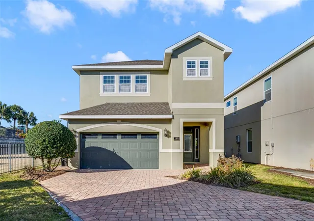 Photo 1 of Single family home for sale at 180 Minton Loop, Kissimmee, FL 34747 | MLS# O6379374 | Listing updated on 2026-04-15