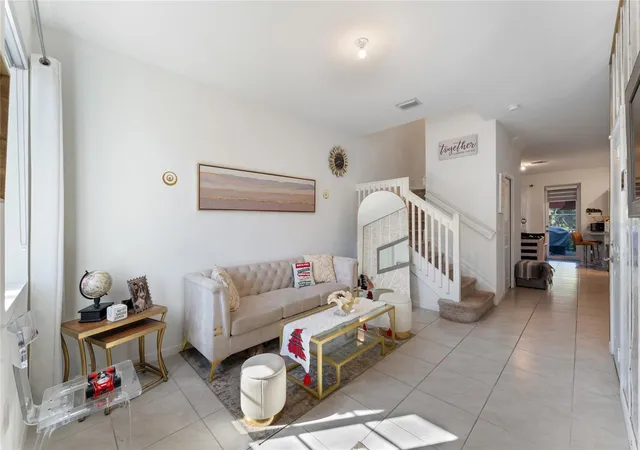 5th image of 1061 Nw 208Th Ter, Miami, FL 33169 | MLS# OM718032