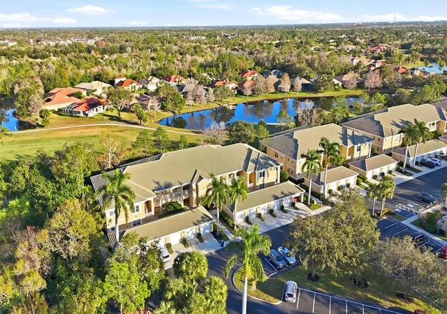 3rd image of 6342 Grand Oak Cir #204, Bradenton, FL 34203 | MLS# A4681120