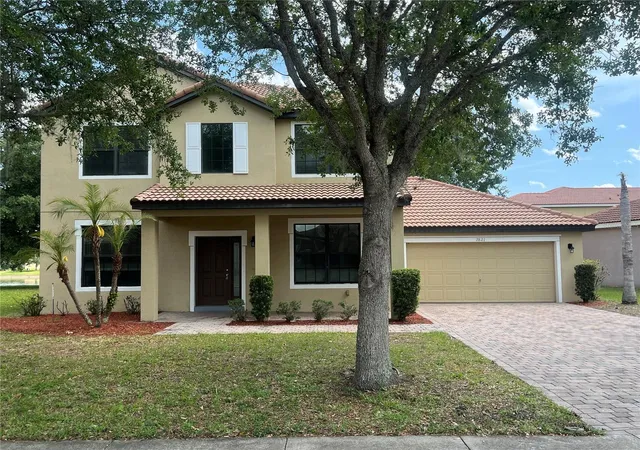 Photo 3 of Single family home for sale at 2821 Scenic Ln, Kissimmee, FL 34744 | MLS# O6379416 | Listing updated on 2026-06-26