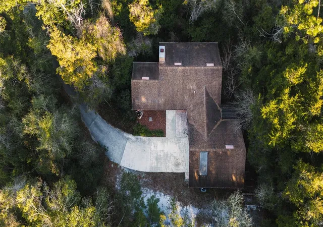 Photo 2 of Single family home for sale at 1325 S Spring Garden Ave, Deland, FL 32720 | MLS# V4947139 | Listing updated on 2026-10-09