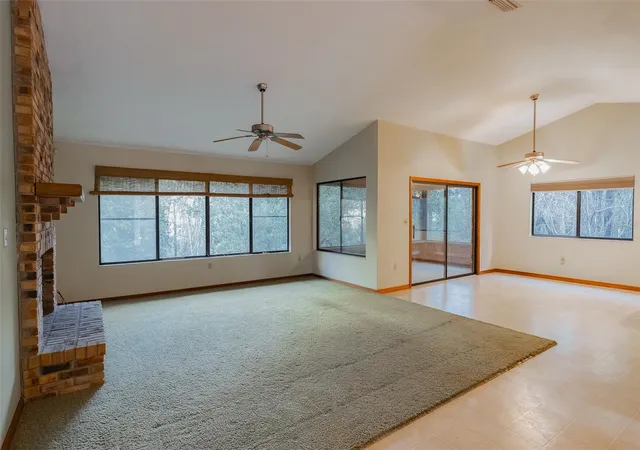 Photo 4 of Single family home for sale at 1325 S Spring Garden Ave, Deland, FL 32720 | MLS# V4947139 | Listing updated on 2026-10-09