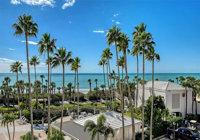 Homes for sale in Longboat Key, FL | 545 Sanctuary Dr, Longboat Key, FL 34228