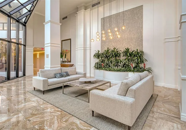 2nd image of 545 Sanctuary Dr, LONGBOAT KEY, FL 34228