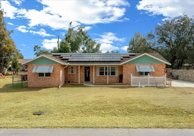 2nd image of 10629 Se 51st Ave, Belleview, FL 34420 | MLS# OM718059