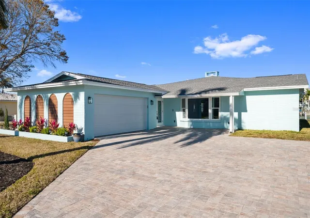 Homes for sale in Treasure Island, FL | 11145 4th St E, Treasure Island, FL 33706 | MLS# TB8472377