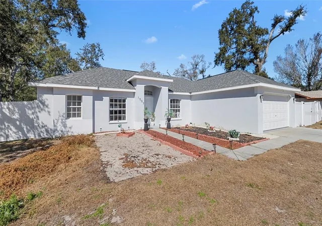 Photo 3 of Single family home for sale at 1007 Tryon Cir, Spring Hill, FL 34606 | MLS# TB8472422 | Listing updated on 2026-09-20