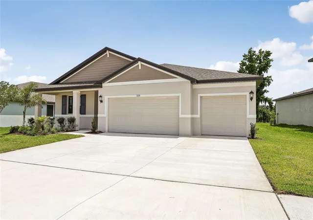Photo 3 of Single family home for sale at 3335 Orchard Loop, Bartow, FL 33830 | MLS# TB8472470 | Listing updated on 2026-10-07