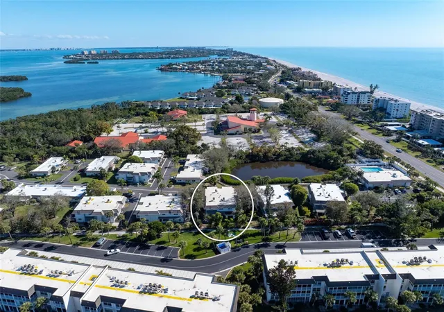 30th image of 531 Sutton Pl, Longboat Key, FL 34228 | MLS# A4681208