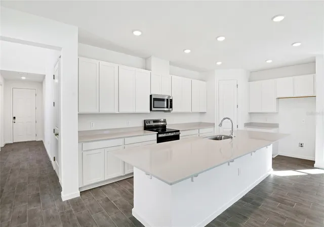 4th image of 766 Lake Dell Rd, Dundee, FL 33838 | MLS# S5143137