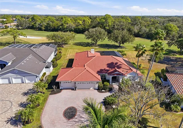 1st image of 7321 Links Ct, Sarasota, FL 34243 | MLS# A4681221