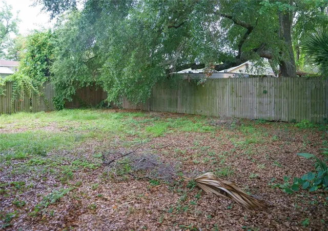 39th image of 2804 N 33rd St, Tampa, FL 33605 | MLS# TB8472626