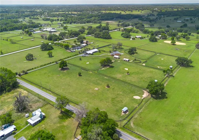 4th image of 12610 Nw Gainesville Rd, Reddick, FL 32686 | MLS# OM718115