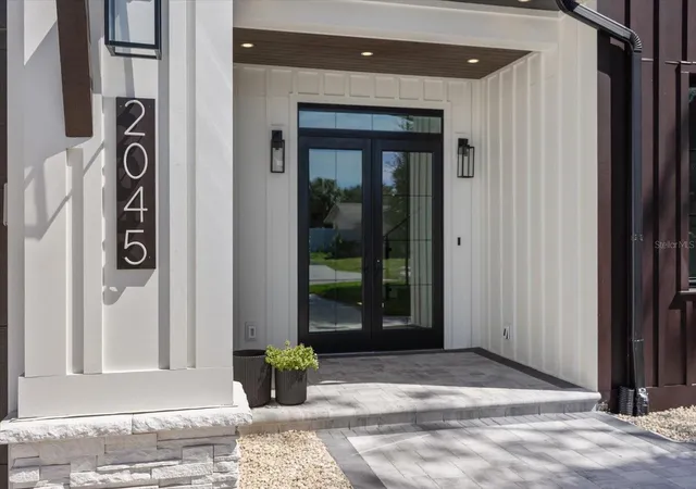 Photo 3 of Single family home for sale at 2045 Goldenrod St, Sarasota, FL 34239 | MLS# A4681259 | Listing updated on 2026-08-12