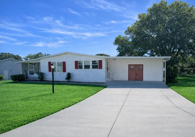 Photo 1 of Manufactured home for sale at 25308 Casa Del Lago Ln, Leesburg, FL 34748 | MLS# G5107740 | Listing updated on 2026-10-12