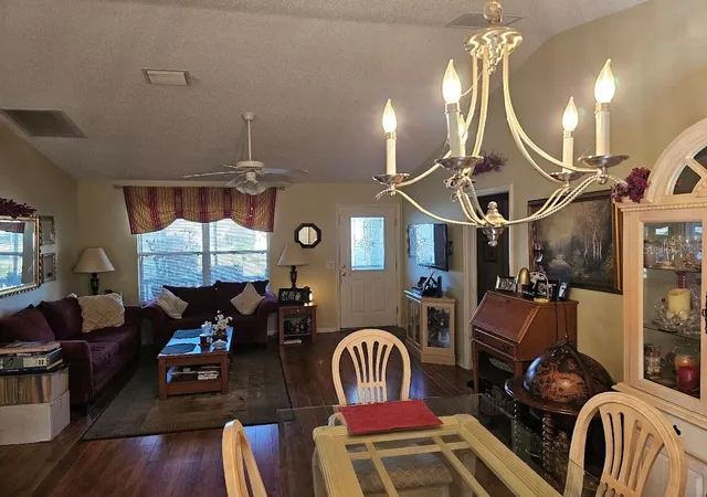 5th image of 8072 Se 175Th Columbia Pl, The Villages, FL 32162 | MLS# OM718121