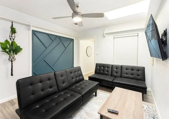 Photo 3 of Single family home for sale at 1214 N Pine Hills Rd, Orlando, FL 32808 | MLS# O6379821 | Listing updated on 2026-08-15