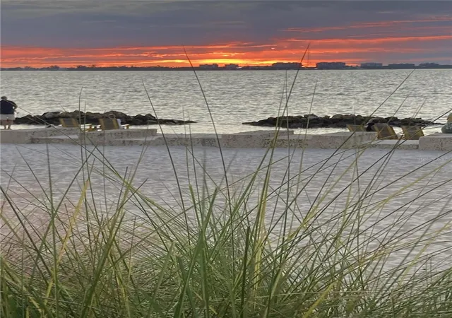 2nd image of 1268 11Th St, SARASOTA, FL 34236