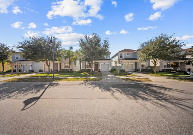Photo 2 of Single family home for sale at 8960 Bismarck Palm Rd, Kissimmee, FL 34747 | MLS# S5143167 | Listing updated on 2026-08-27