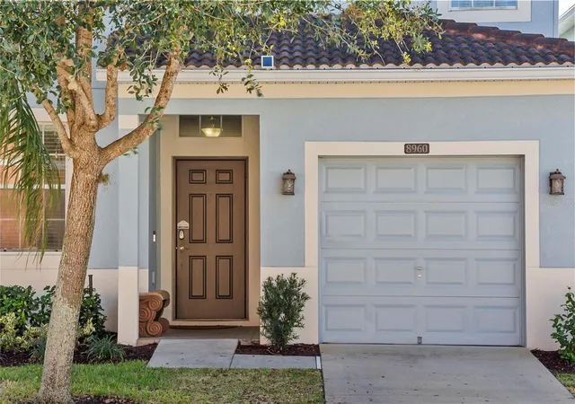 Photo 4 of Single family home for sale at 8960 Bismarck Palm Rd, Kissimmee, FL 34747 | MLS# S5143167 | Listing updated on 2026-08-27